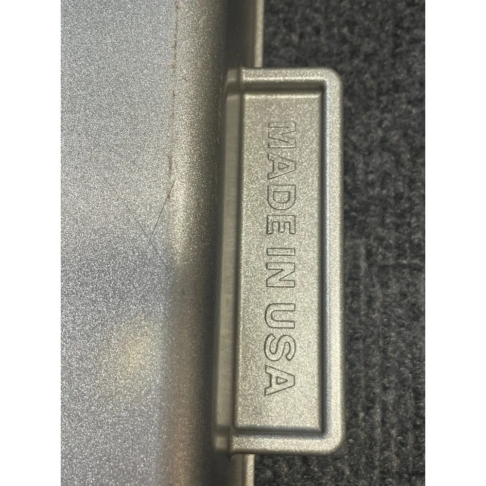 Baker's Edge Nonstick Edge Brownie Pan Cast Aluminum Silver Made in USA 9x12